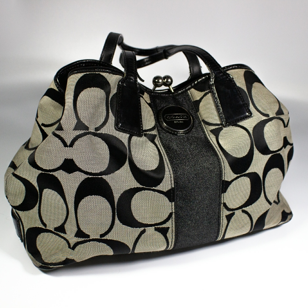 Coach Signature Framed Kisslock Carryall F13533